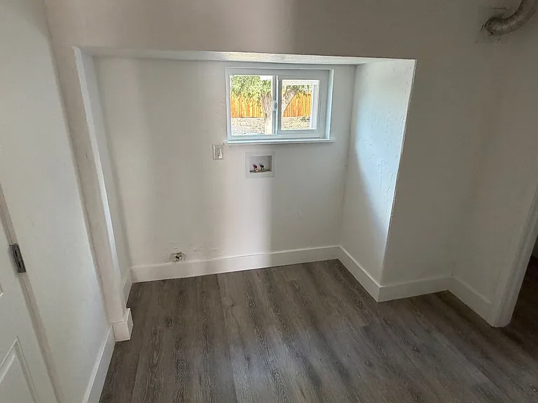 824 S Phillips St — Photo 27