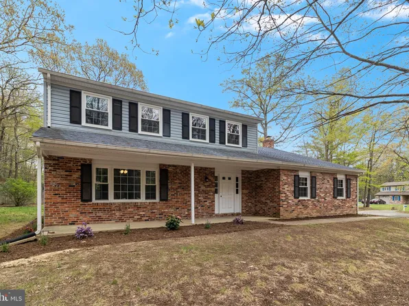 4000 Spring Valley Dr, White Plains, MD 20695