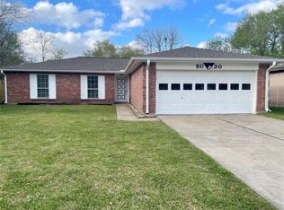 5030 Valley View Dr, La Porte, TX 77571