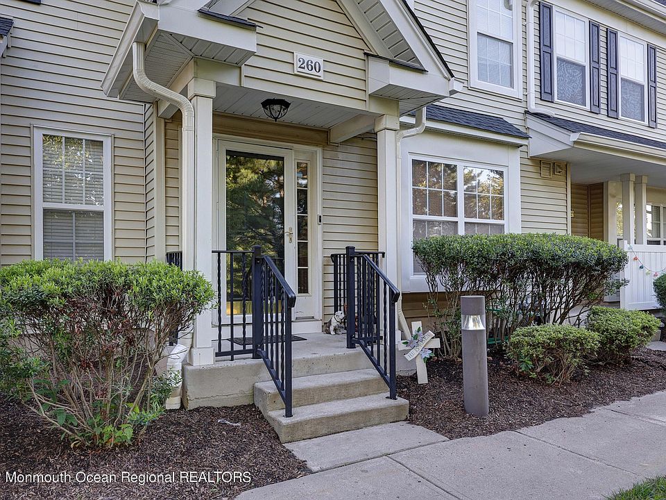 1st image of 260 Brookfield Dr