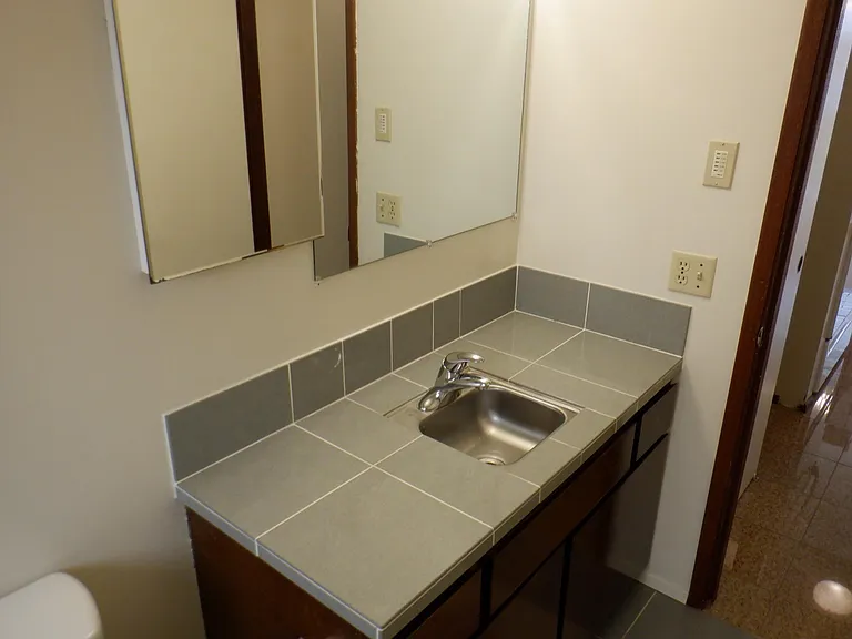 425 Pelly Ave N #2 — Photo 10