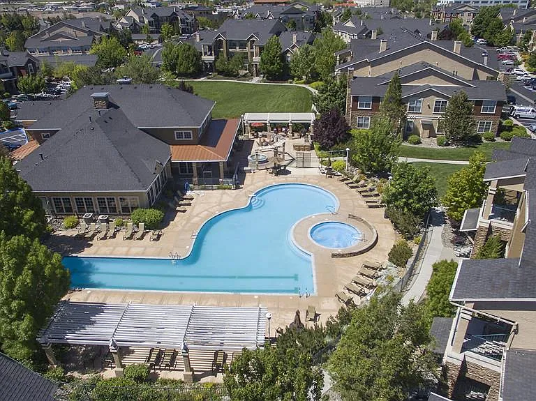 Veridian at South Meadows — Photo 9