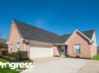 1890 Central Trails Dr, Southaven, MS 38671