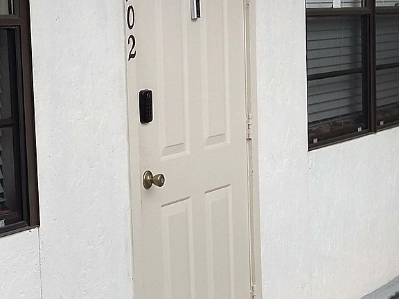 3rd image of 1485 37th St #202