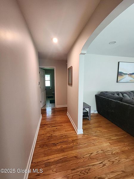 4th image of 1 Laurel Road