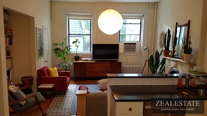 Rented by ZealEstate Group Inc | media 28