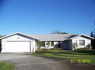 1352 Westchester Dr E, West Palm Beach, FL 33417