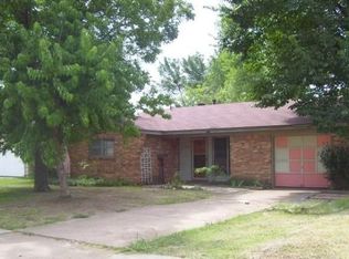 2710 Morgan St, Irving, TX 75062