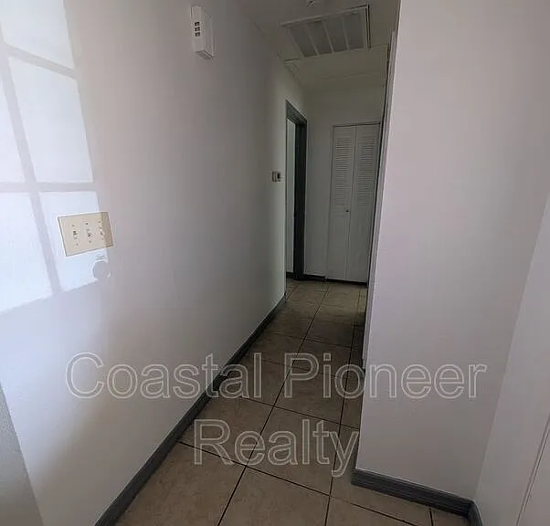1331 Coolridge Dr — Photo 17