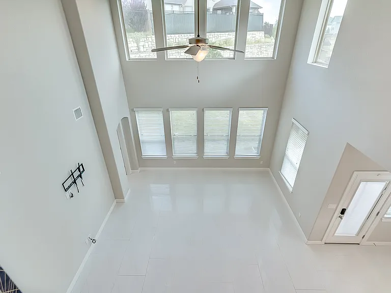 5520 La Canada Way — Photo 11