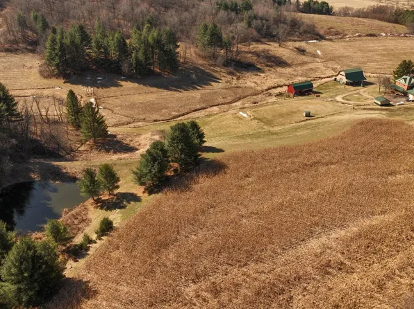 E16448 Sunrise Ln, Hillsboro, WI 54634