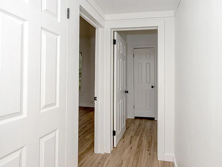 4406 Richard St — Photo 26