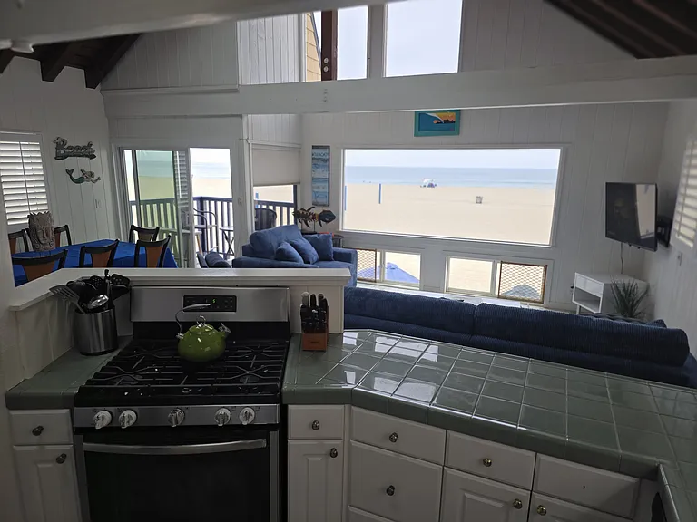 W Oceanfront — Photo 7