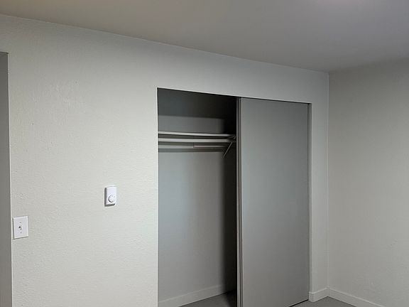 5th image of 1727 S 305th Pl APT C