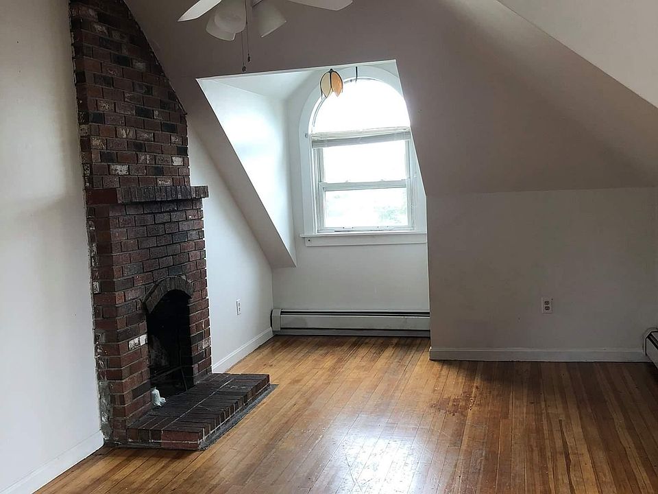 2nd image of 226 Ocean Ave APT E