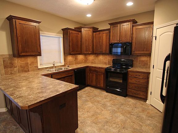 4th image of 19207 Pasadena Cir