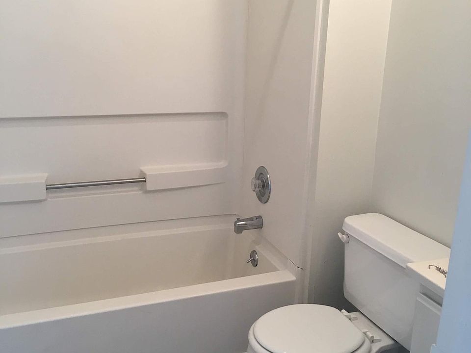 2nd image of 408 E 12th Ave