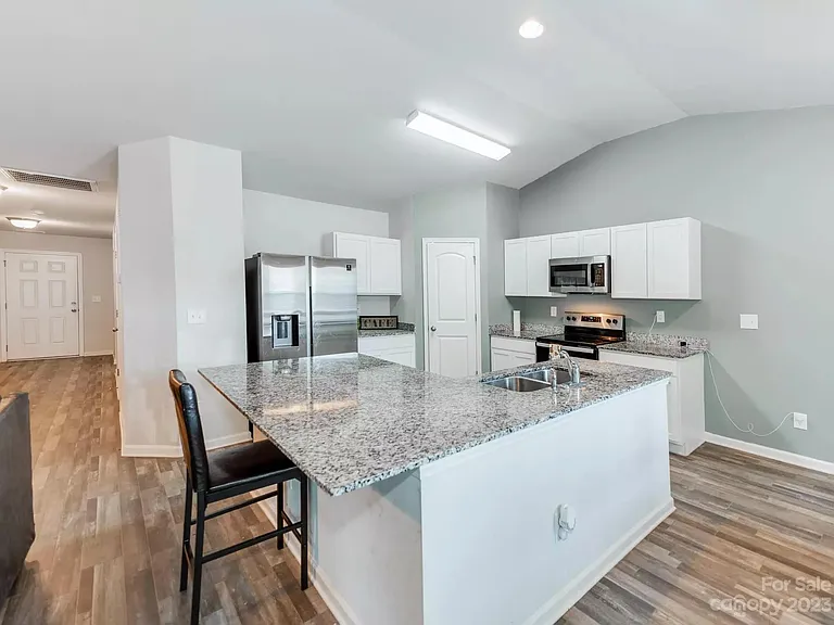 1016 Amberlight Cir #1016 — Photo 8