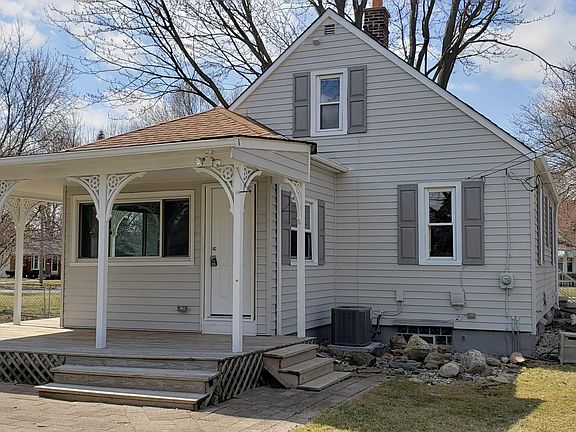 4th image of 1820 Belton St