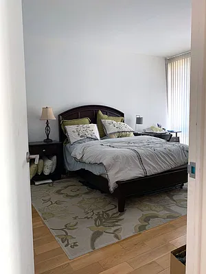 Rented by Manhattan Boutique Real Estate | media 51