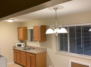 3940 Toepfer Rd, Warren, MI 48091