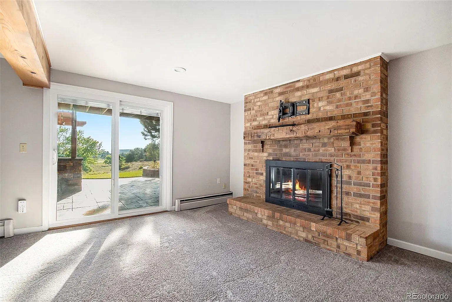 4 bed, 3575 sqft, $4,900 — Photo 1