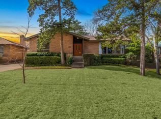 825 N Hampton Rd, Dallas, TX 75208