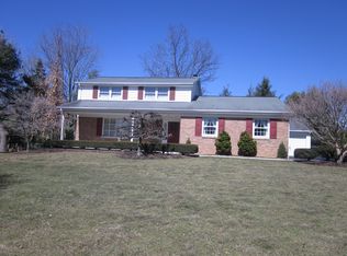 2607 Pinewood Rd, Lancaster, PA 17601