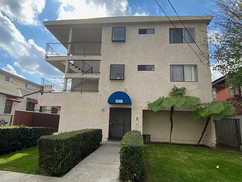 1st image of 1248 Stanley Ave