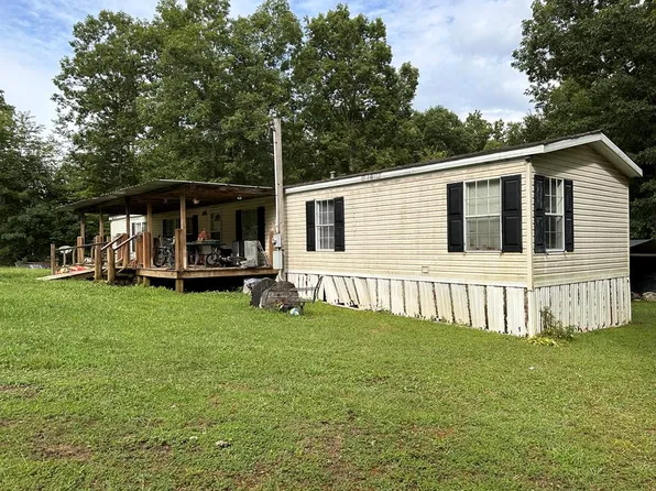 418 Trimmer Ln, Jamestown, TN 38556