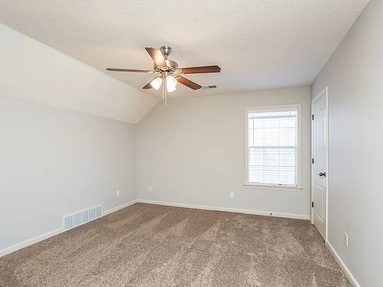 8725 Macon Rd — Photo 11