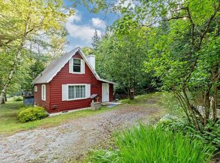 135 W Hill Rd, Montgomery Center, VT 05471