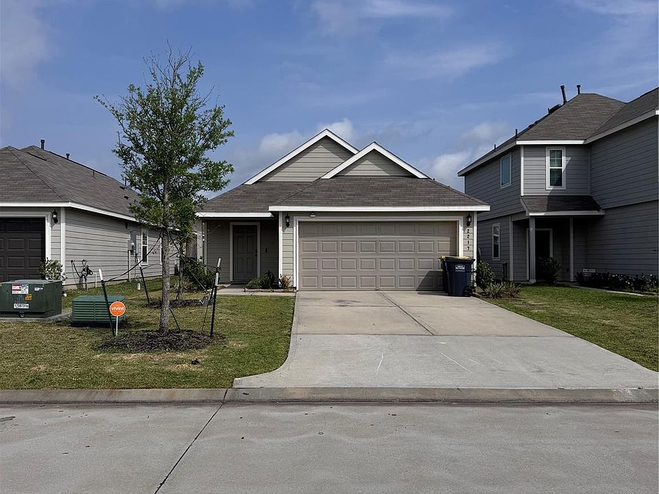 1st image of 2217 Middle Ridge Dr