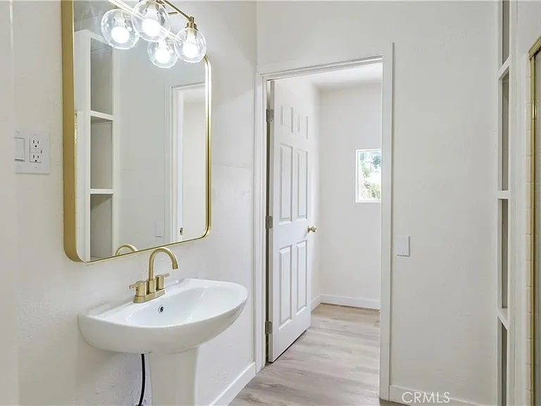 4415 12th St — Photo 24