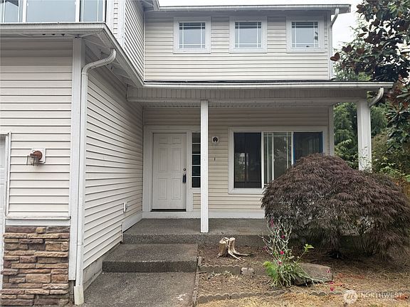 2nd image of 651 Milwaukee Boulevard S