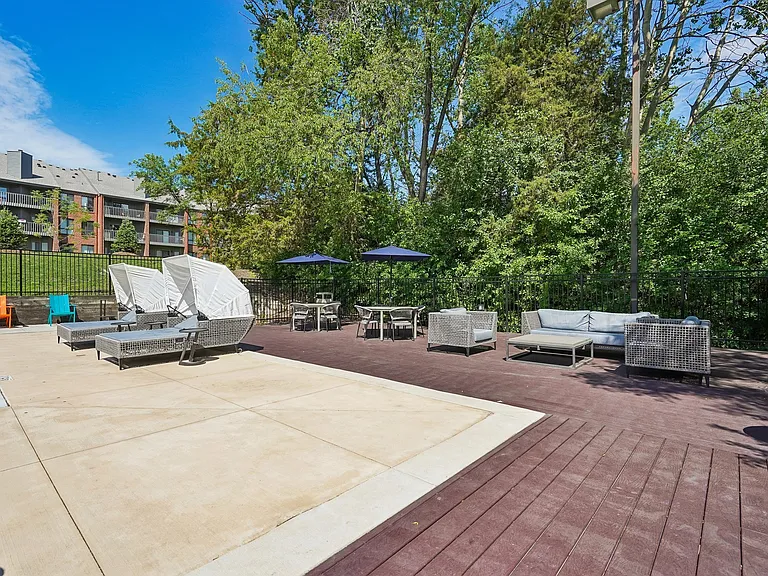 Park at City West Apartments — Photo 64