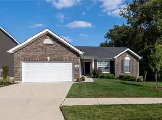 706 Fallen Hickory Dr, Lake Saint Louis, MO 63367