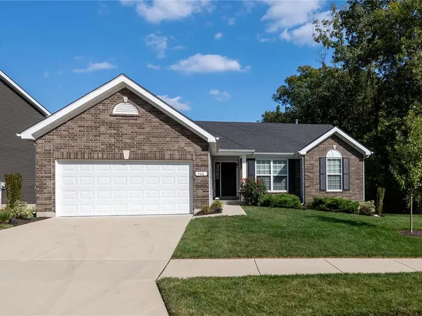 706 Fallen Hickory Dr, Lake Saint Louis, MO 63367