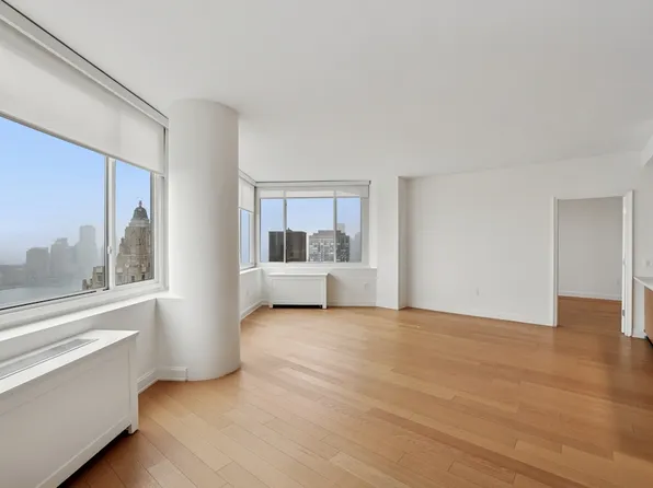 420 East 54th Street image 5 of 39