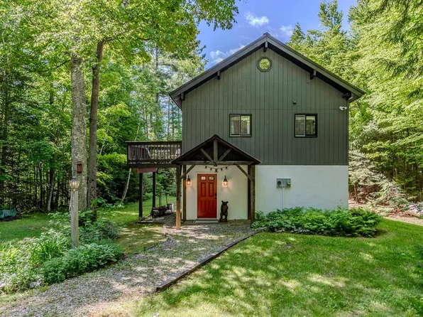 202 Twin Brook Circle, Londonderry, VT 05155