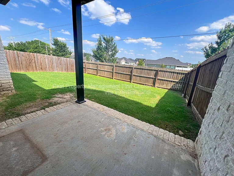 6715 Maribette Rd — Photo 17