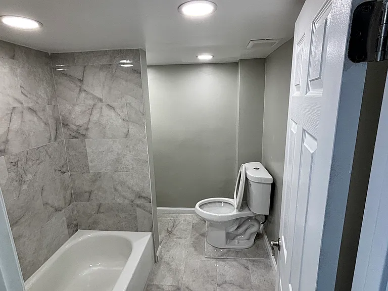 43 Ross St #2 — Photo 7