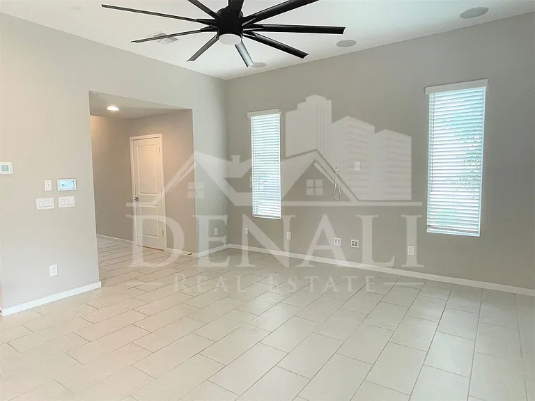 901 S Smith Rd #1047 — Photo 6