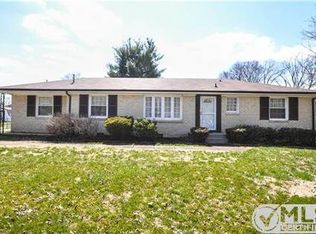 2108 Memorial Dr, Clarksville, TN 37043