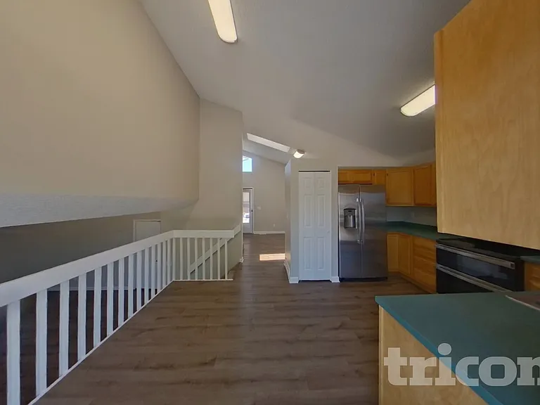 1140 Modell Dr — Photo 4
