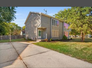 308 S Belmont Ave, Elgin, IL 60123