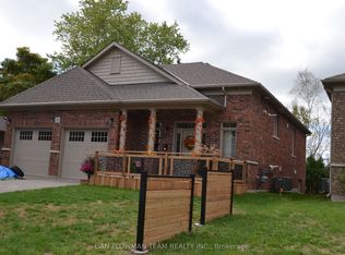 60B Lambs Ln, Clarington, ON L1C 3G1