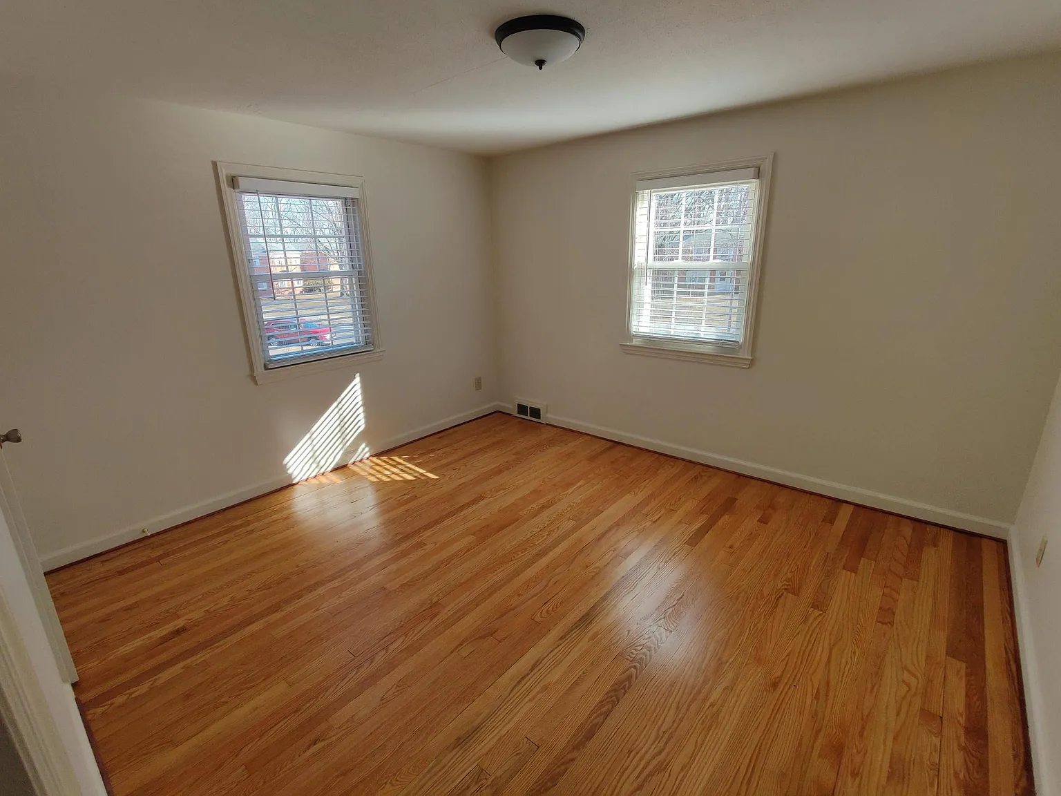 2 bed, $1,500 — Photo 3