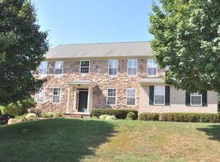 605 Nemours Ln, Newark, DE 19711