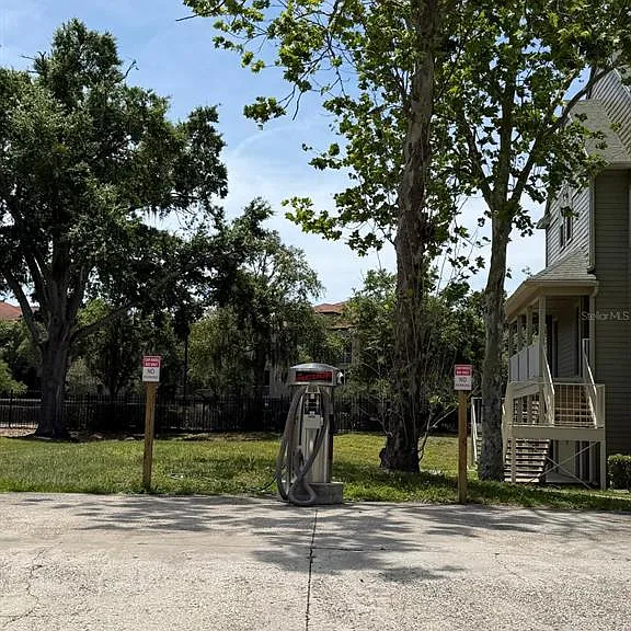 6016 Westgate Dr #201 — Photo 23